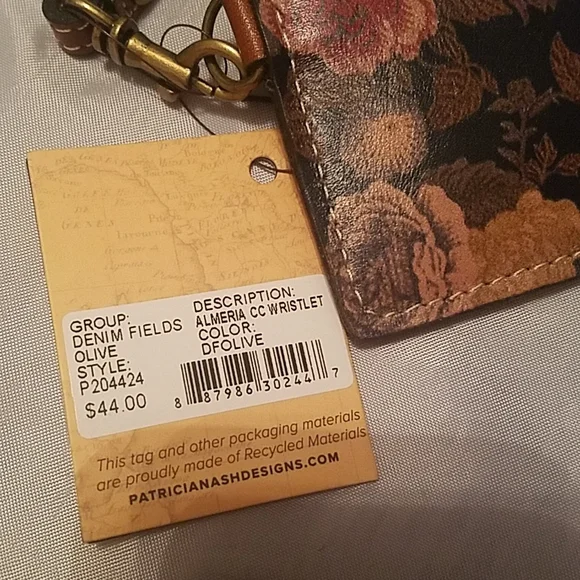 Patricia Nash almeria cc wristlet NWT - Picture 3 of 5